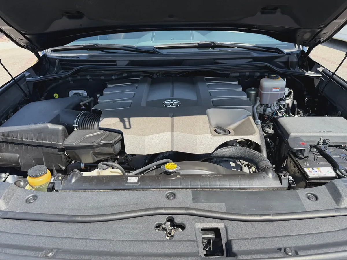 Toyota Land Cruiser GXR Grand Touring 2021 P توبوتا لاند كروزر 2021-19-19