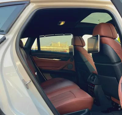 Pristine BMW X6 M 2018 |.No paint  Accident. GCC Specs | Low Mileage-16