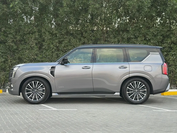 NISSAN 3.5TT V6 PLATINUM FULL OPTION - GCC