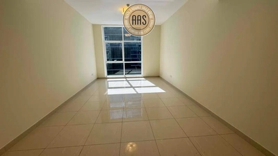 luxury 1bhk in sheikh zayad road in prime location rent 97k-4