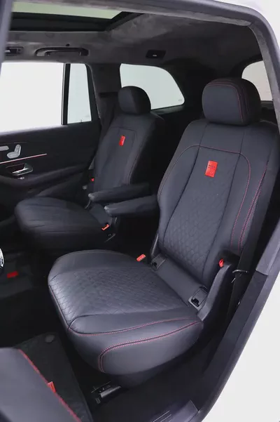 GLS 63 WITH FULL BRABUS 900 CARBON BODYKIT + PILOT SEATS + PREMIUM BRABUS INTERIOR + CARBON-14