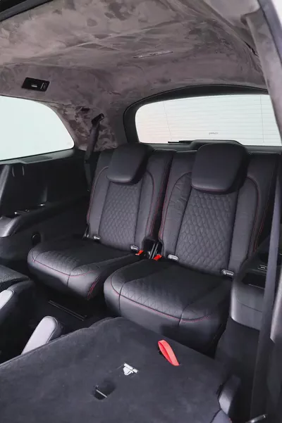 GLS 63 WITH FULL BRABUS 900 CARBON BODYKIT + PILOT SEATS + PREMIUM BRABUS INTERIOR + CARBON-16