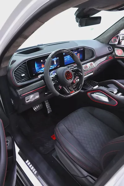GLS 63 WITH FULL BRABUS 900 CARBON BODYKIT + PILOT SEATS + PREMIUM BRABUS INTERIOR + CARBON-4
