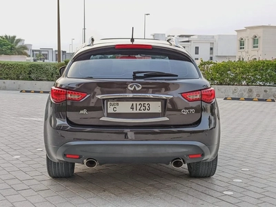 2017 Infiniti QX70 Gcc FullOption (Single Owner with Service History)-9