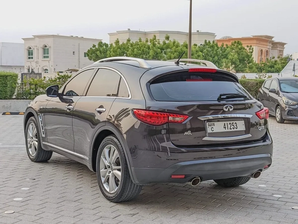 2017 Infiniti QX70 Gcc FullOption (Single Owner with Service History)