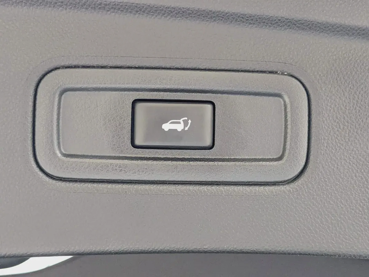 2017 Infiniti QX70 Gcc FullOption (Single Owner with Service History)-16-16
