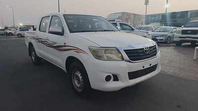 Toyota Hilux 2015 Double Cab GL GCC Specs-9