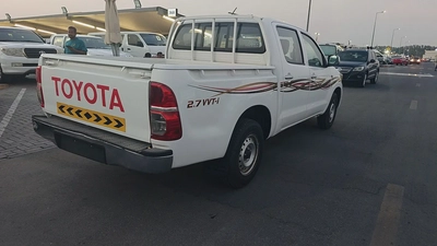 Toyota Hilux 2015 Double Cab GL GCC Specs-10