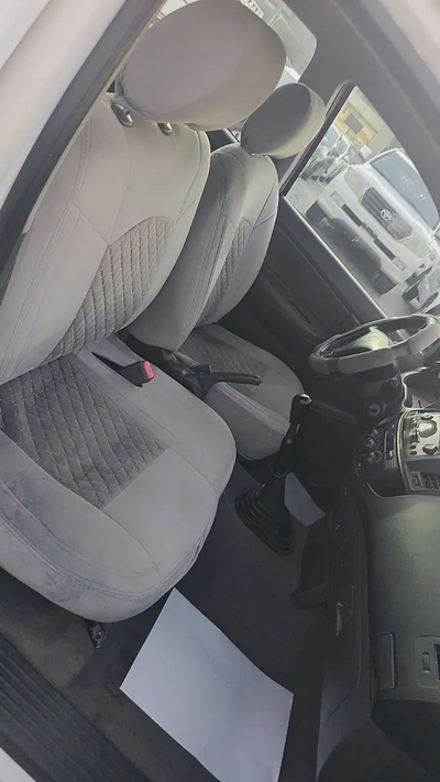 Toyota Hilux 2015 Double Cab GL GCC Specs-12