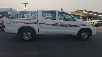 Toyota Hilux 2015 Double Cab GL GCC Specs-3
