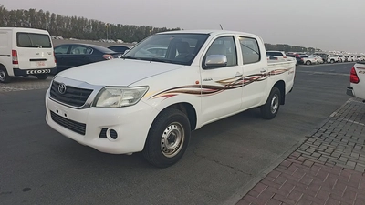 Toyota Hilux 2015 Double Cab GL GCC Specs-4