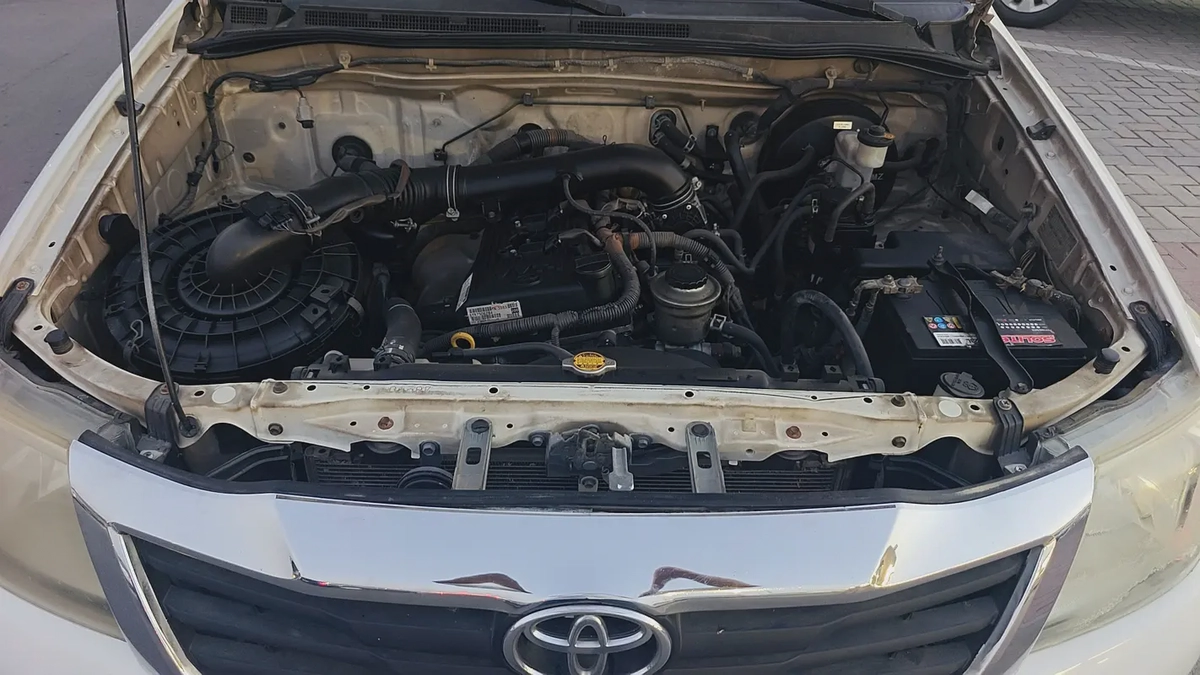 Toyota Hilux 2015 Double Cab GL GCC Specs-17-17