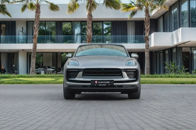 4,309 P.M |  Macan | 0% Downpayment | Excellent Condition!-3