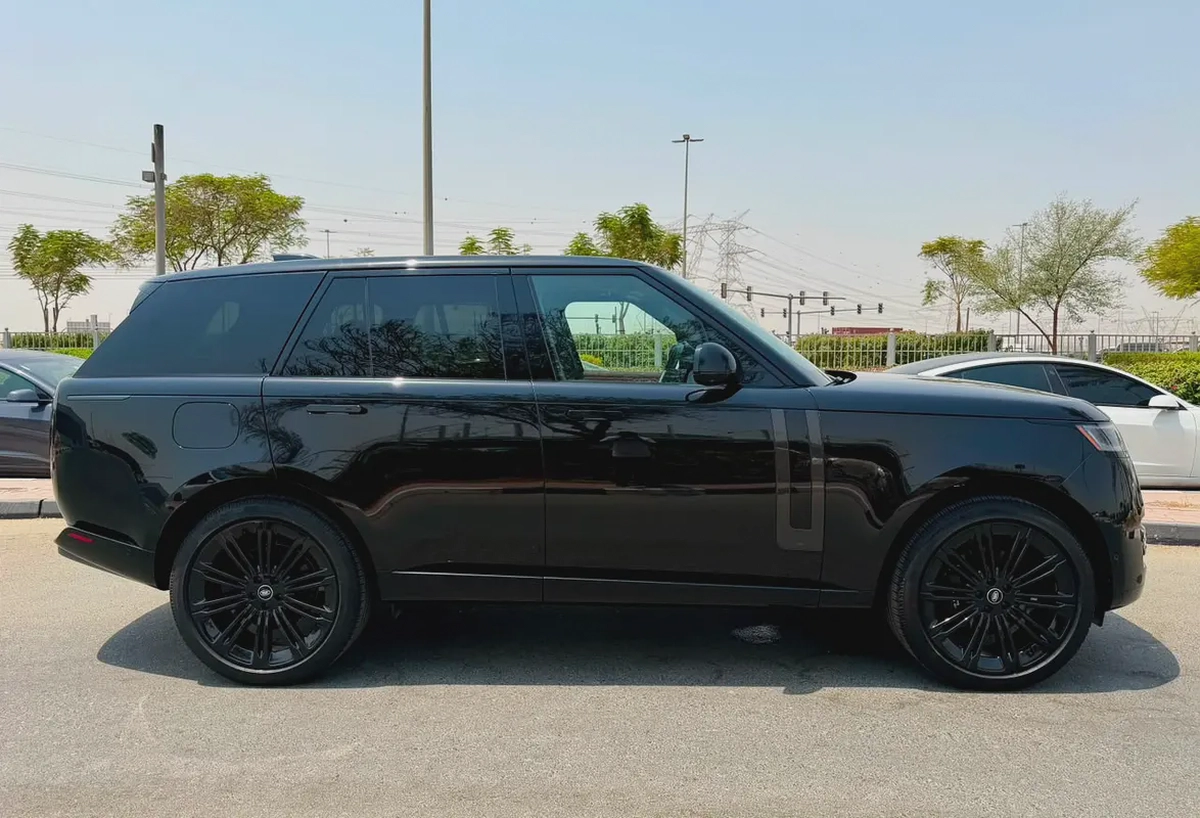 Land Rover Range Rover P400 SE 2025 - Canadian Specs - Brand New-6-6