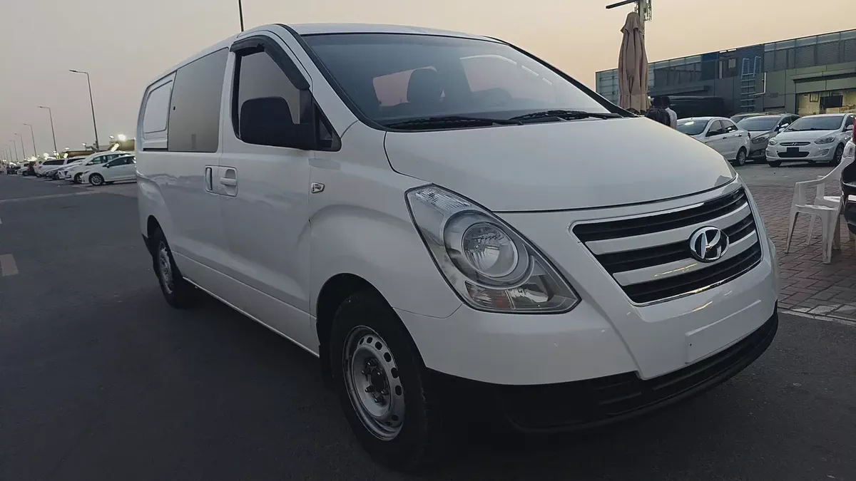 2018 Hyundai H1 GL Panel Van - Korean Specs - Excellent Condition-5-5