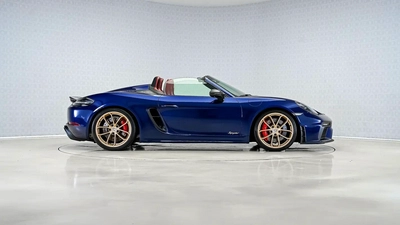 Porsche 718 Spyder RS-9