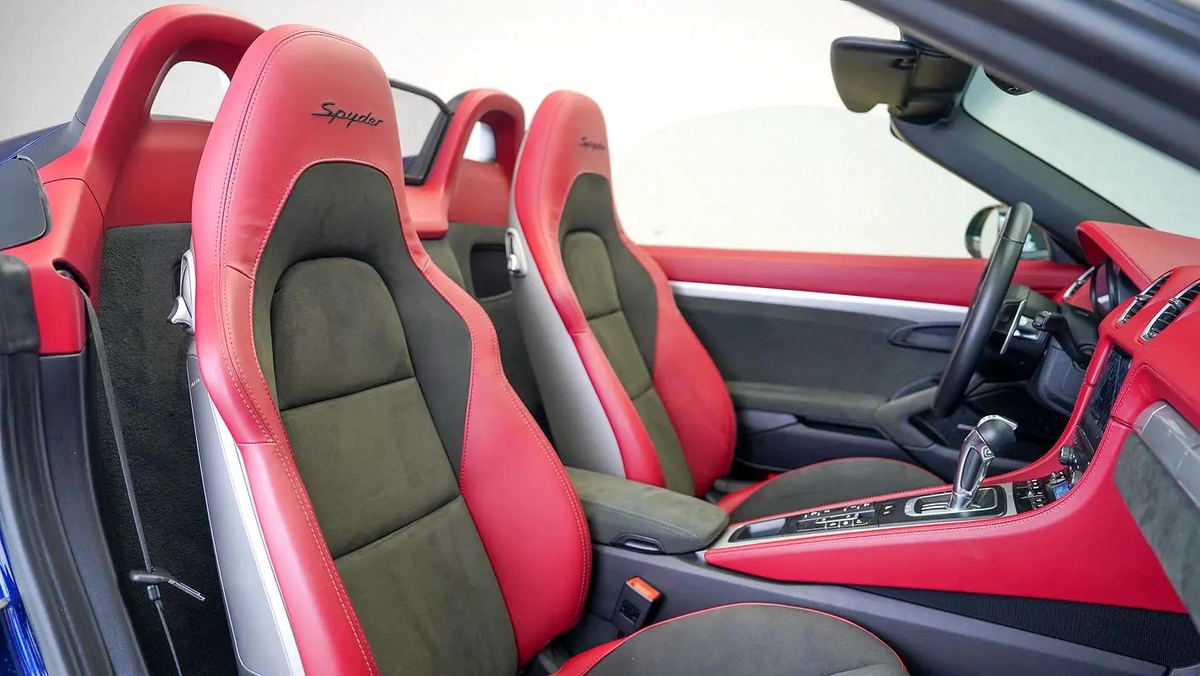 Porsche 718 Spyder RS-2-2