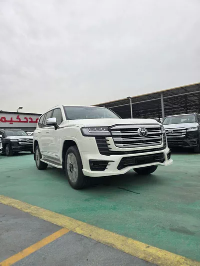 Toyota Land Cruiser LC300 VX 4.0L 2026 | 2026 Model-1
