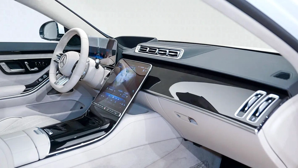 UAEs Very Best Example | 2 Years Free Servicing | AED 10,330 Per Month-9-9