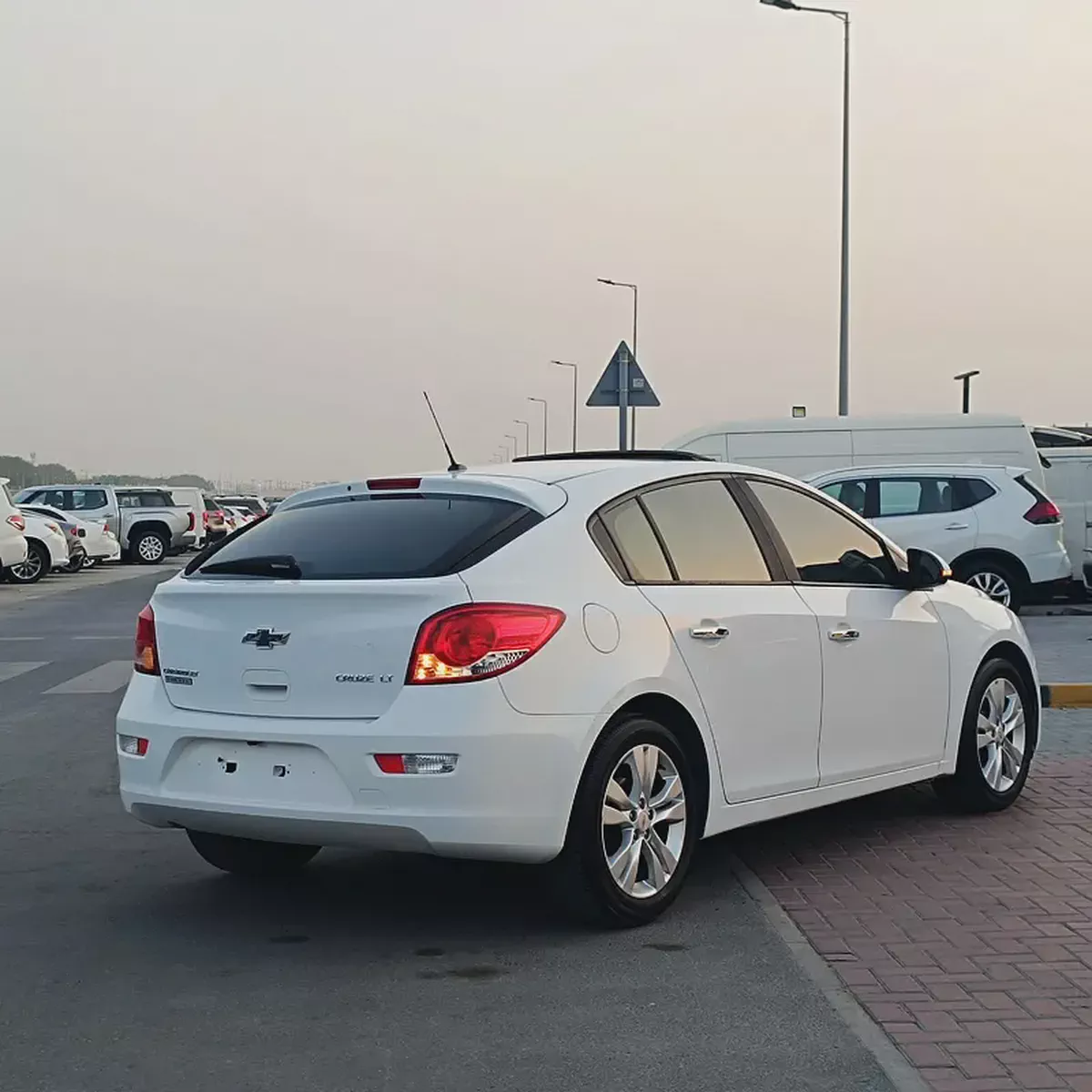 Chevrolet Cruze LT Premium 2014 | GCC Specs | Well Maintained-3-3