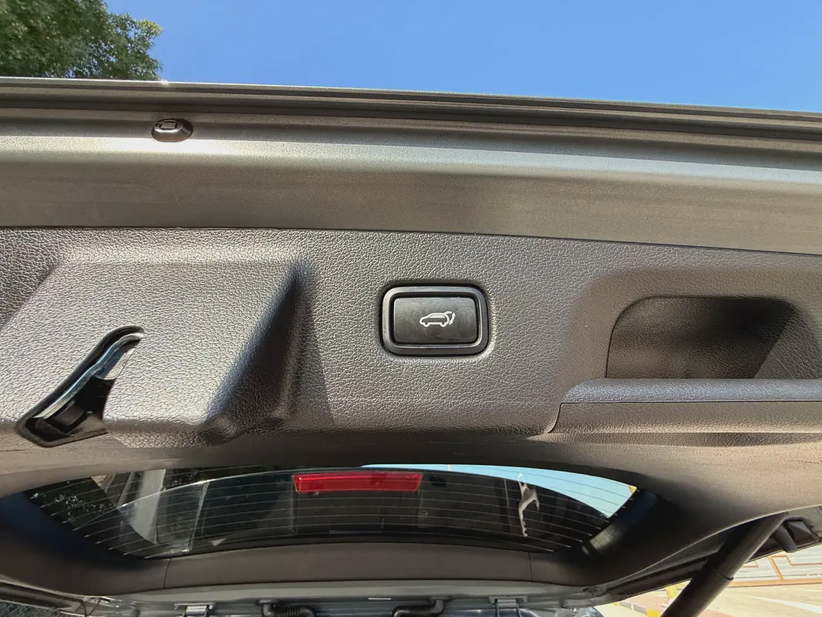 Hyundai Palaside 2023 full option sunroof V6 3.8 XRT-18-18