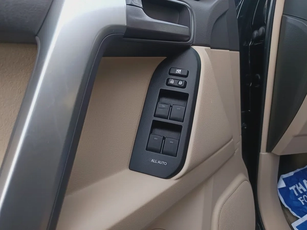 Toyota Prado GXR 2022, GCC Specs service alfuttaim