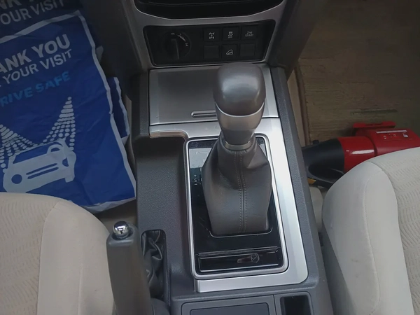 Toyota Prado GXR 2022, GCC Specs service alfuttaim