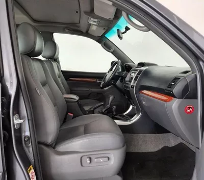 Toyota Prado VX TOP LTH VX LIMITED V6 4.0L-6CYL - FULL OPTION - ORIGINAL CONDITION - COMPLETE AGENCY MAINTAINED A-7