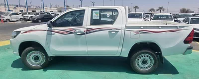 New 2026 Toyota Hilux – White Edition-8