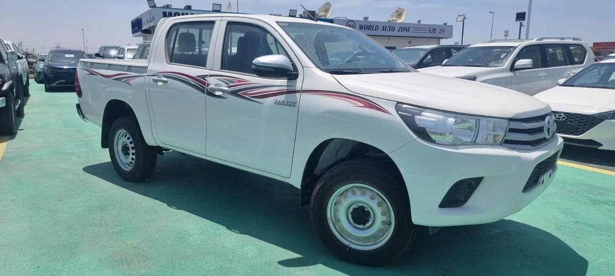 New 2026 Toyota Hilux – White Edition