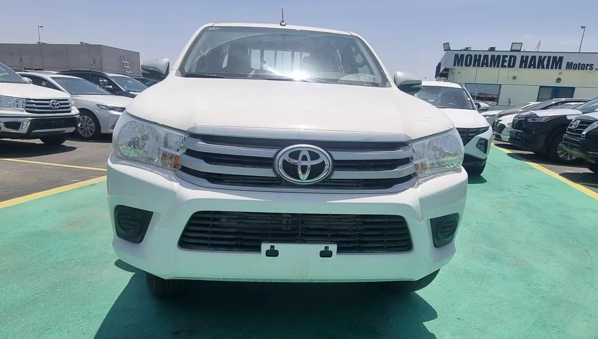 New 2026 Toyota Hilux – White Edition-5-5