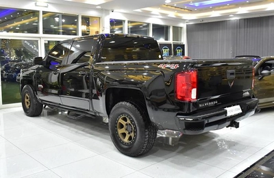 Chevrolet Silverado High Country 4x4 6.2 L ( 2017 Model ) in Black Color GCC Specs-12