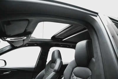 2025 Audi SQ7 4.0 TFSI quattro · Warranty · Service Contract-12
