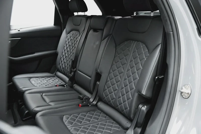 2025 Audi SQ7 4.0 TFSI quattro · Warranty · Service Contract-15