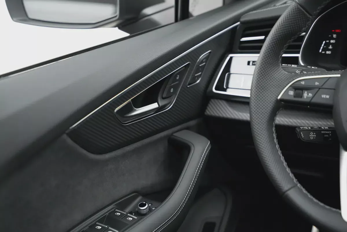 2025 Audi SQ7 4.0 TFSI quattro · Warranty · Service Contract-8-8