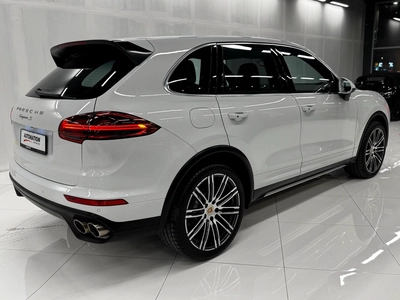 Porsche Cayenne S 2015-2