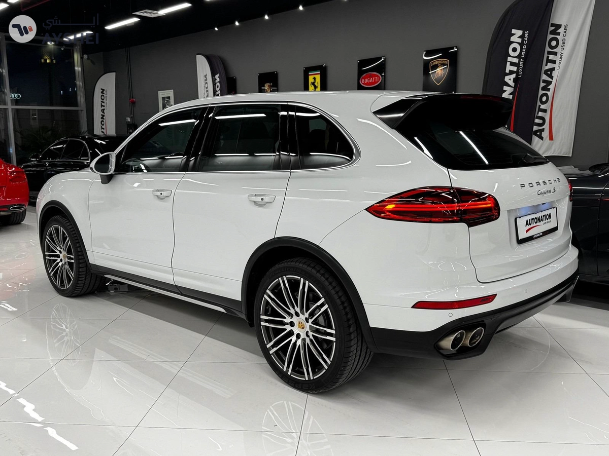 Porsche Cayenne S 2015-3-3
