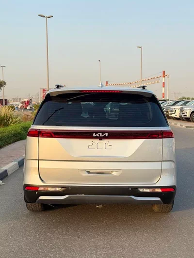 Kia Carnival EX-3