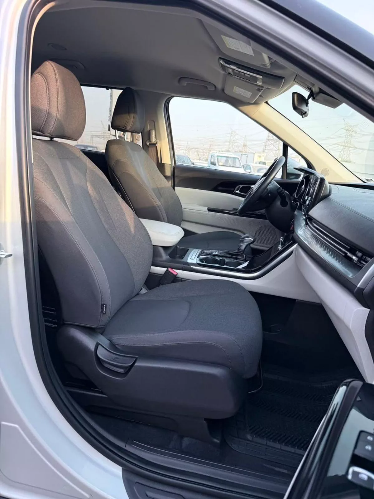 Kia Carnival EX-14-0