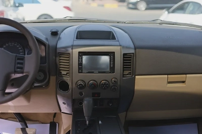 Used Nissan Armada 5.6 Platinum 2007-4