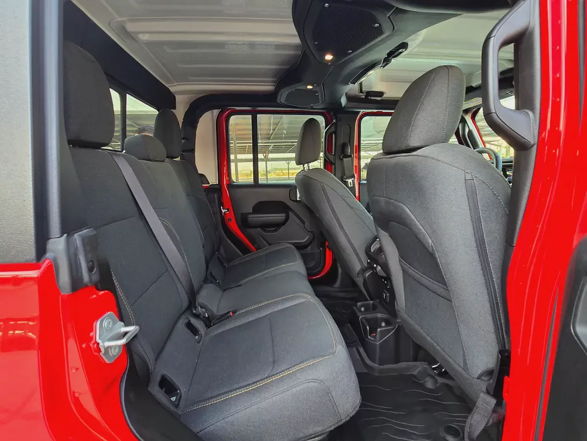 Jeep Gladiator Sport 2025 American Specs-12-12