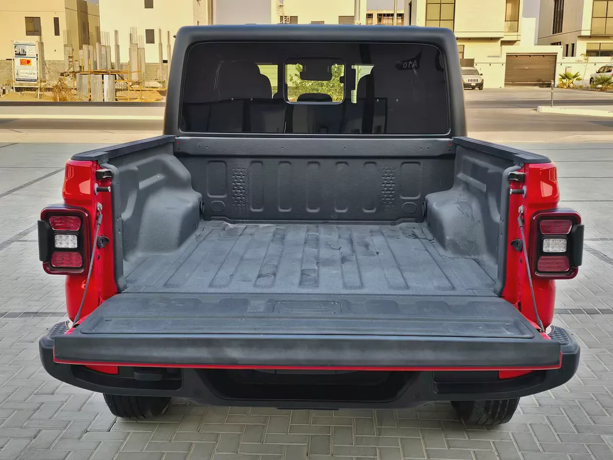 Jeep Gladiator Sport 2025 American Specs-16-16