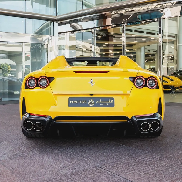 2022 FERRARI 812 GTS( FULL CARBON BODY)  DONE ONLY 3000KM