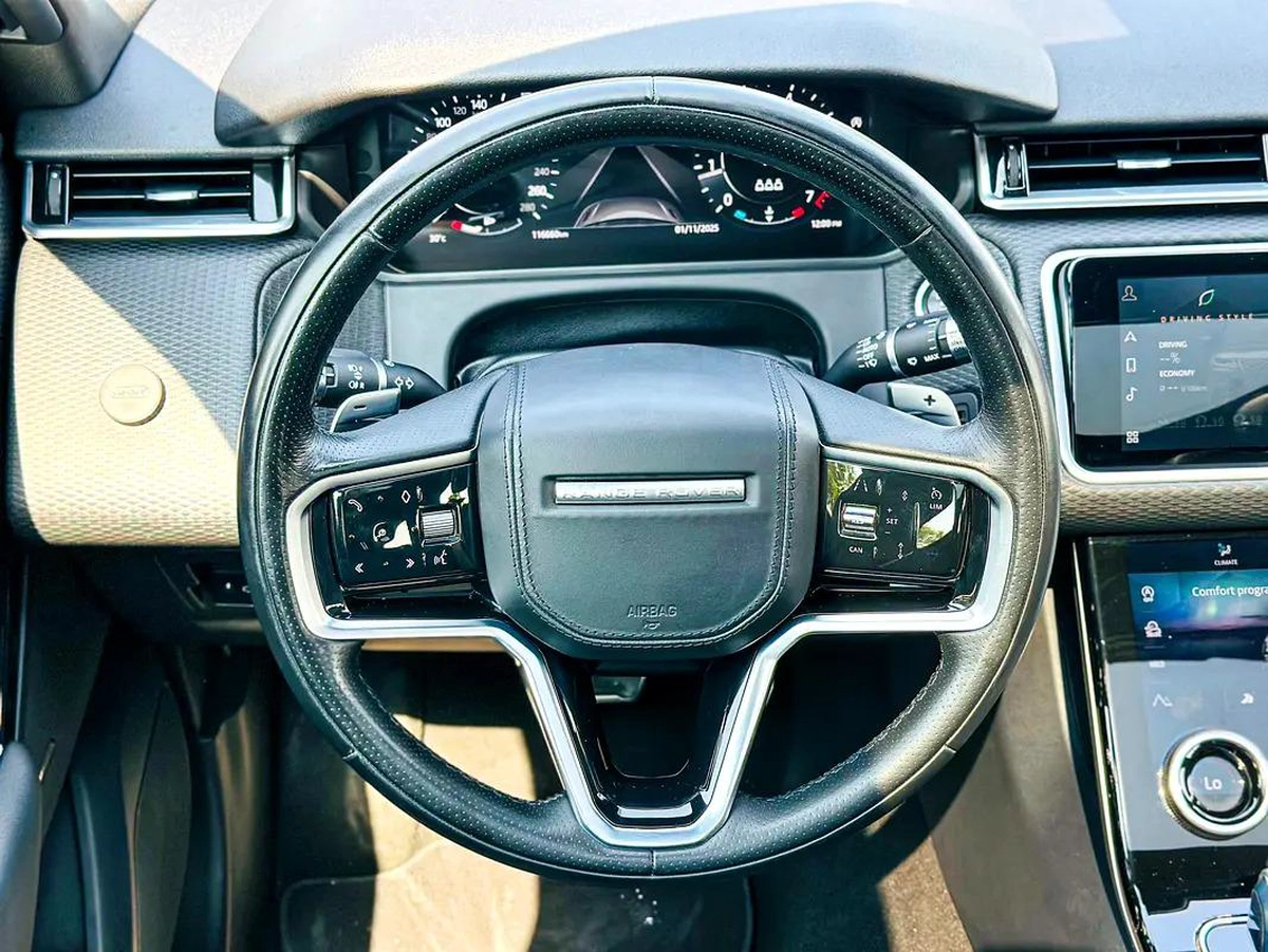 Very clean Land Rover Velar R-Dynamic-6-6