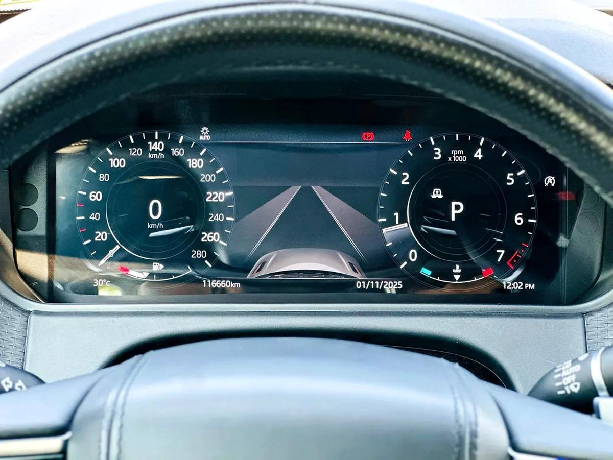 Very clean Land Rover Velar R-Dynamic-7-7