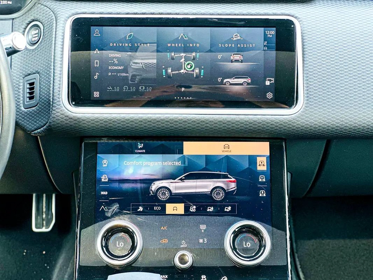 Very clean Land Rover Velar R-Dynamic-5-5