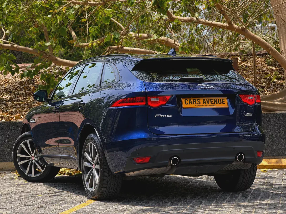 Jaguar F-Pace 2017 35T R-Sport | GCC Specs | Full Jaguar Service History-11-11