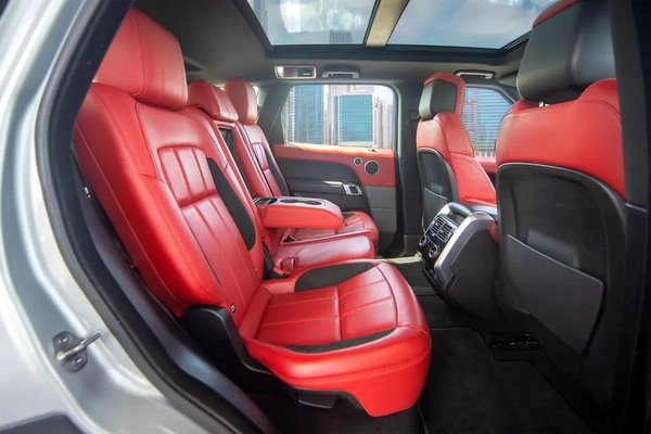 4,215 P.M | 0% Down-Payment | R.Rover Warranty | HSE Dynamic SuperCharged