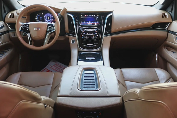 Cadillac Escalade Platinum 2018 Full Option