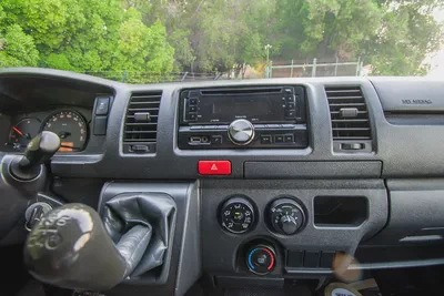 Toyota Hiace Standard Roof | Delivery Van | GCC Specs | Ref#T24064-12